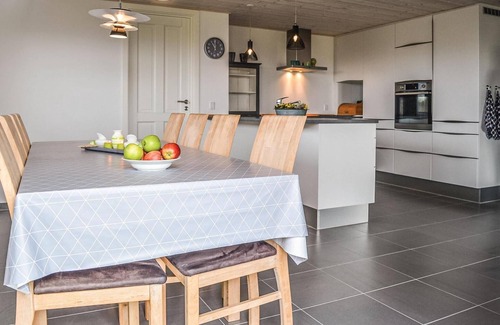 Houvig Strand House | Stunning home in Ringkøbing