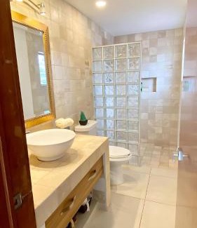 San Antonio Tlayacapan House | Stunning Lake Chapala Retreat with Modern Amenities