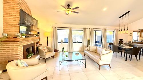 San Antonio Tlayacapan House | Stunning Lake Chapala Retreat with Modern Amenities