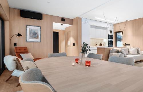 Vagan House | Stunning Lofoten Lodge with views and jacuzzi