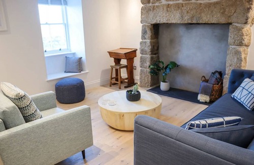 Isles of Scilly House | Stunning luxury home overlooking St Marys Harbour