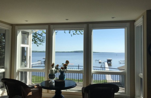 Markesan House | Stunning luxury 7 Bedroom Green Lake home on private lakefront