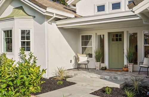 Pleasant Hill House | Stunning new 3,800 sq ft home, close to restaurant's and shops