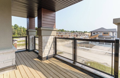 Severn House | Stunning New 4BR ~ WiFi ~ 4 Parking ~ Near Lake