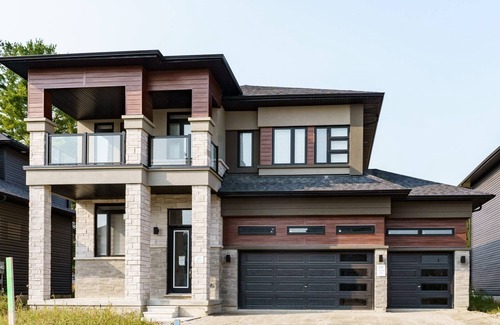 Severn House | Stunning New 4BR ~ WiFi ~ 4 Parking ~ Near Lake