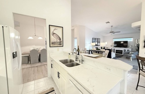 Pinehurst House | Stunning Newer Waterfront 3bd/2ba Home, Heated Pool, Gulf Beaches, Pet Friendly!