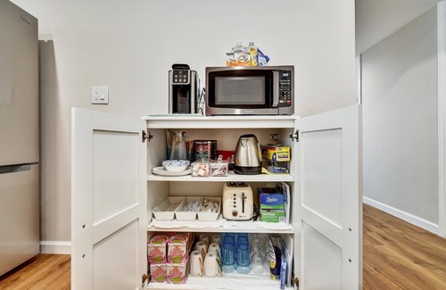 Sharp Park House | Stunning Ocean Mountain View Near SF+Beach 2Suites