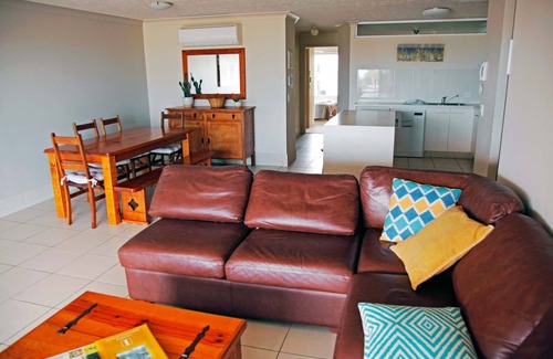Miami Apartment | Stunning Oceanfront Retreat – Your Perfect Holiday Escape!