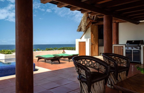Ixtapa - Zihuatanejo Villa | Stunning, Oceanfront Casa de Olas!
