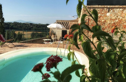 San Giovanni d'Asso House | Stunning private villa with A/C, WIFI, private pool, TV, patio, panoramic view, close to Montalcino