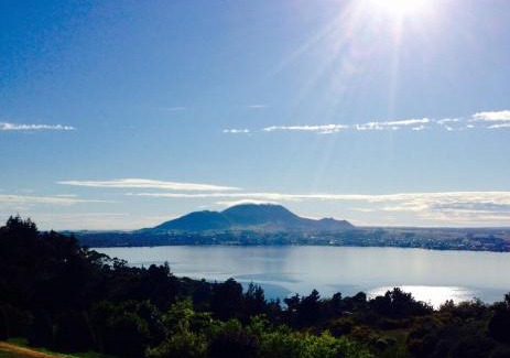Acacia Bay House | Stunning panoramic Lakeview , spa pool & privacy