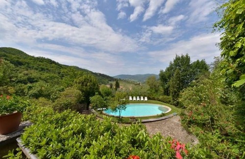 Lucolena Villa | Stunning private villa with private pool, WIFI, TV and panoramic view, close to Greve In Chianti