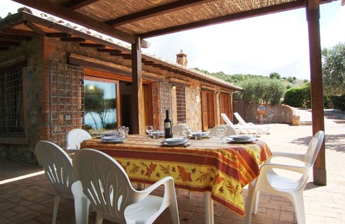 Monte Argentario Villa | Stunning private villa for 6 guests with A/C, WIFI, TV, patio, pets allowed and panoramic view