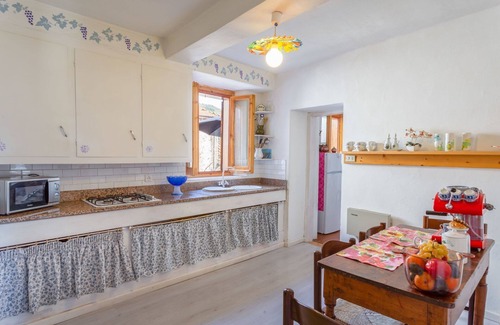 Bagni di Lucca Villa | Stunning private villa with private pool, WIFI, sauna, TV, terrace, pets allowed and panoramic v.