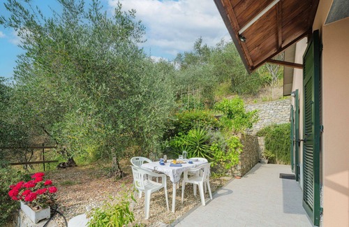 Sestri Levante House | Stunning private villa for 4 people with A/C, WIFI, TV and patio