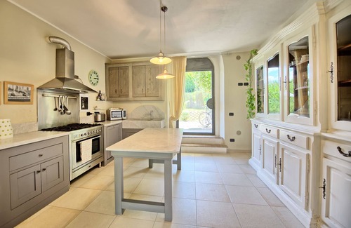 San Gimignano Villa | Stunning private villa for 5 guests with private pool, WIFI, A/C, TV and panoramic view