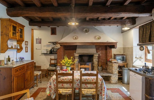 Pontassieve Villa | Stunning private villa for 6 people with private pool