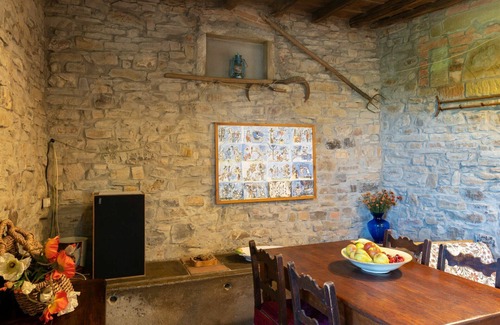 Pontassieve Villa | Stunning private villa for 6 people with private pool
