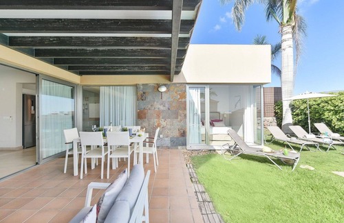 Salobre Villa | Stunning private villa with private pool, WIFI, A/C, TV, pets allowed and panoramic view