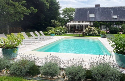 Vatteville La Rue House | Stunning private villa for 9 people with private pool, WIFI, TV and pets allowed