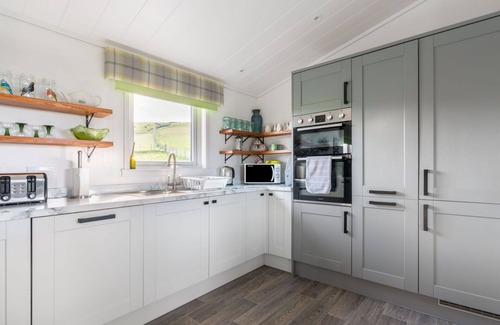 Kinross House | Stunning private villa for 6 guests with WIFI, TV and terrace
