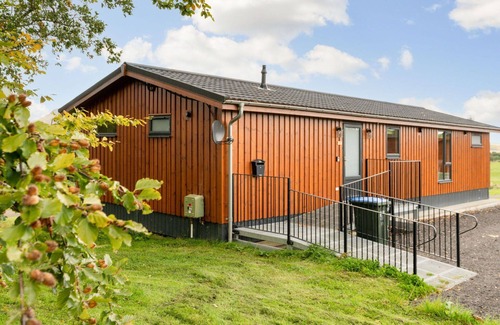 Kinross House | Stunning private villa for 6 guests with WIFI, TV and terrace