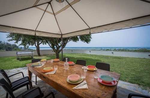 Massarosa House | Stunning private villa with WIFI, A/C, private pool, TV, veranda, panoramic view, close to Viareggio