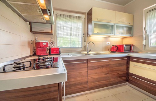 Municipality of Krizevci House | Stunning private villa with WIFI, A/C, private pool, TV, terrace, pets allowed and panoramic view