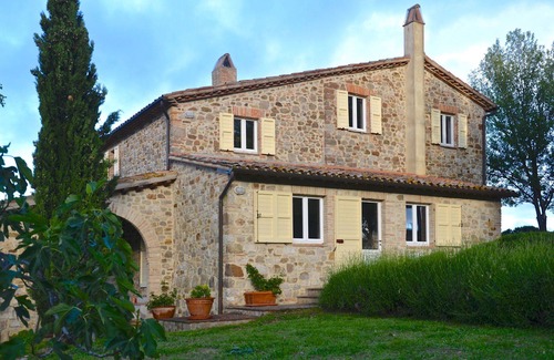 Todi Villa | Stunning private villa for 8 guests with WIFI, private pool, TV and panoramic view