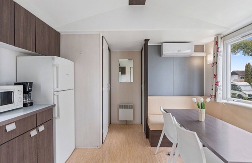 Prague House | Stunning private villa for 6 people with A/C, WIFI, pool, terrace and pets allowed