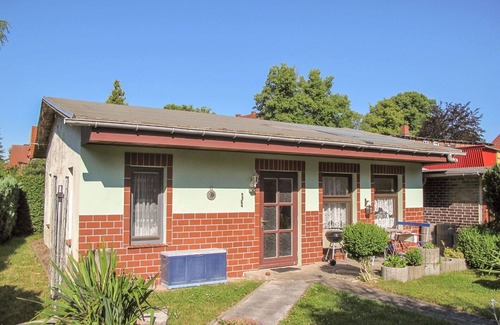 Goldberg House | Stunning private villa for 4 people with TV, patio and pets allowed