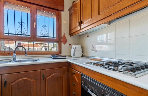 Quesada House | Stunning private villa for 4 guests with A/C, WIFI, private pool, terrace and pets allowed