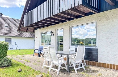 Hausen House | Stunning private villa for 8 people with WIFI, TV, terrace and pets allowed