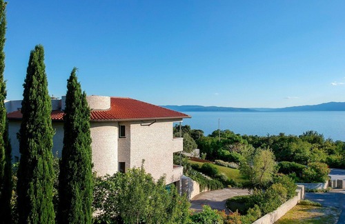 Zurkovo Villa | Stunning private villa for 8 people with A/C, private pool, WIFI, TV, terrace and pets allowed