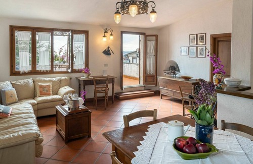 Imperia House | Stunning private villa for 6 people with WIFI, TV, terrace, pets allowed and panoramic view