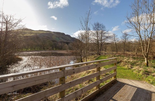 Maybole Villa | Stunning private villa for 16 people with WIFI, TV, patio, pets allowed and panoramic view