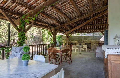 Santo Stefano Belbo House | Stunning private villa for 8 people with WIFI, private pool, TV, patio, panoramic view and parking