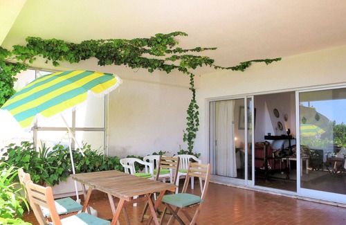 Caminha House | Stunning private villa for 8 guests with TV, terrace and pets allowed