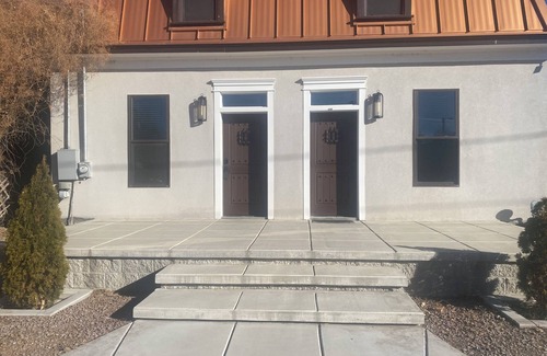 Tyrone House | Stunning remodeled 1900's adobe home in the center of the historic district