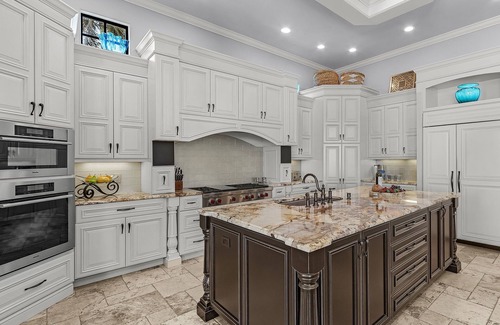 Yacht Club House | Stunning Riverfront Luxury, Heated Pool & Spa - Villa Brielle - Roelens