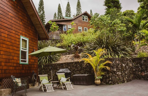 Kalaoa Cottage | Stunning, Romantic Cottage on Slope of Hualalai