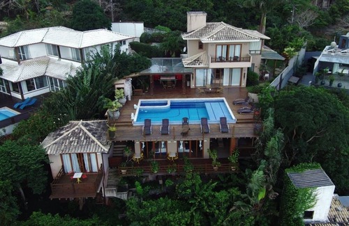 Albatroz House | Stunning sea views near the beaches