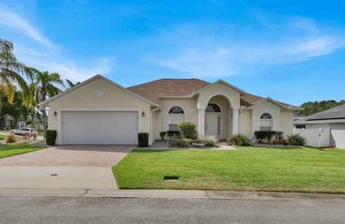 Tuscan Ridge House | Stunning South Facing Pool & Spa home near Disney