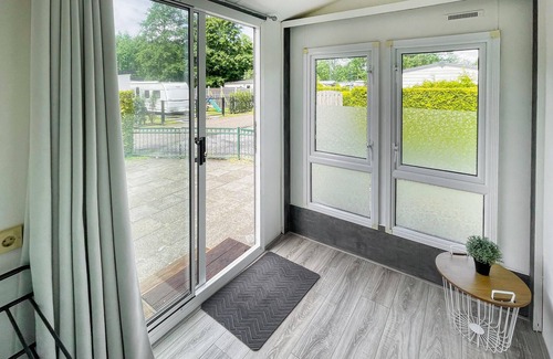 Tzummarum House | Stunning (sta)caravan in Tzummarum