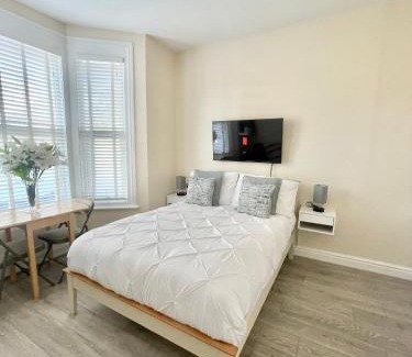 Fulham Broadway Apartment | Stunning Studio Set In The Heart Of Fulham