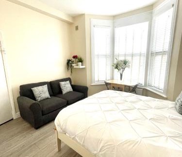 Fulham Broadway Apartment | Stunning Studio Set In The Heart Of Fulham