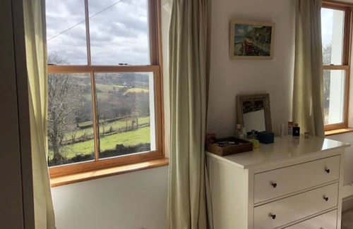 Yelverton House | Stunning Views in a Hikers and Cyclists Paradise