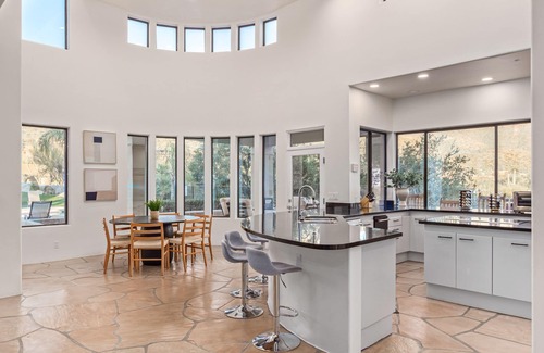 Pinnacle Peak Heights House | Stunning Views, Large Pool & Indoor Basketball