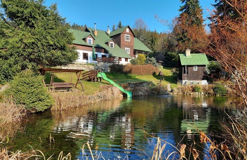Korenov Villa | Stunning villa for 10 guests with WIFI, hot tub and TV