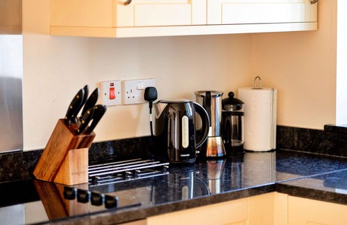 Freefolk House | Stunning villa for 4 guests with WIFI, TV, terrace and pets allowed